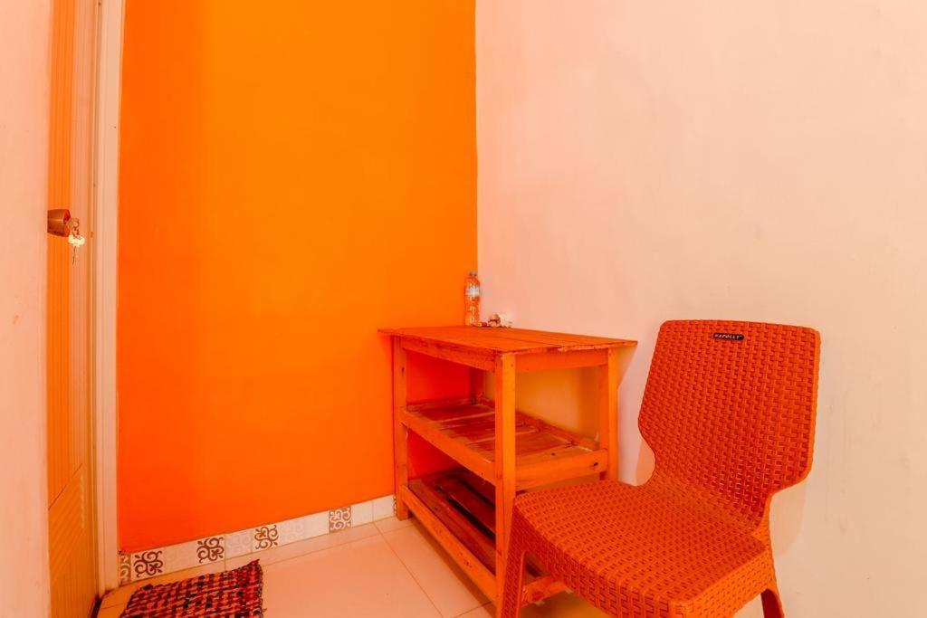 Pinky Guest House Syariah Kota Batu Eksteriør bilde