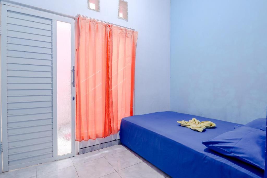 Pinky Guest House Syariah Kota Batu Eksteriør bilde