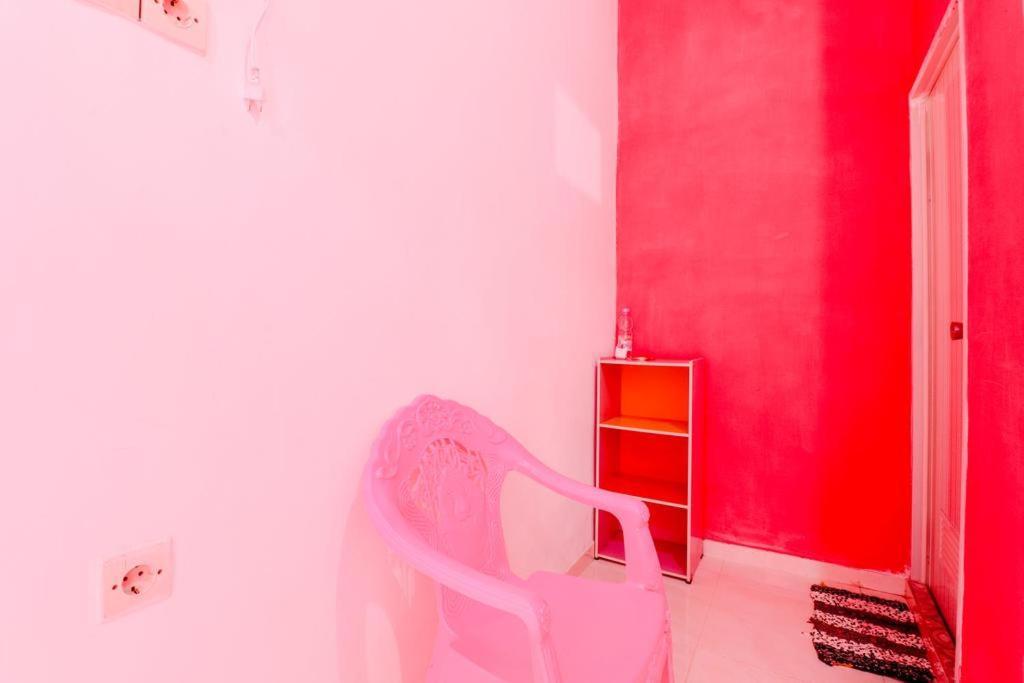 Pinky Guest House Syariah Kota Batu Eksteriør bilde